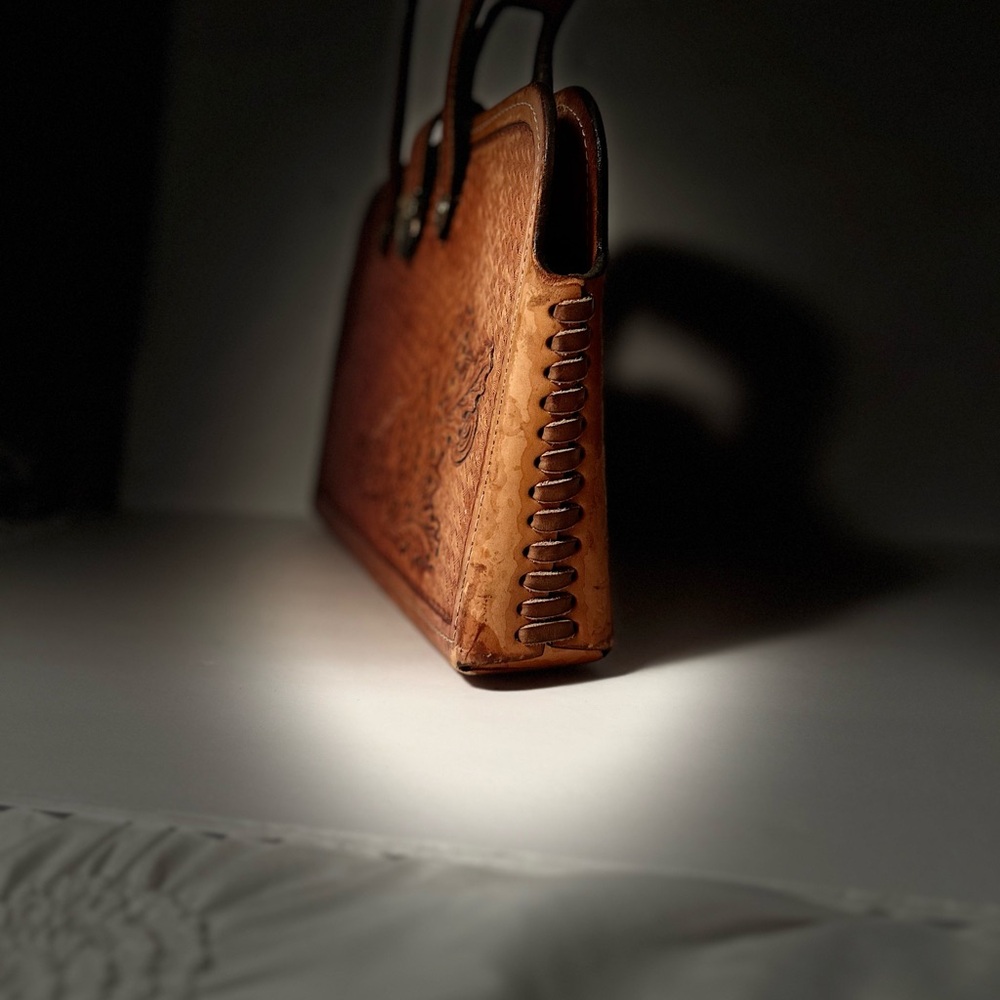 Leather Oakleaf briefcase - Picture 7 of 8